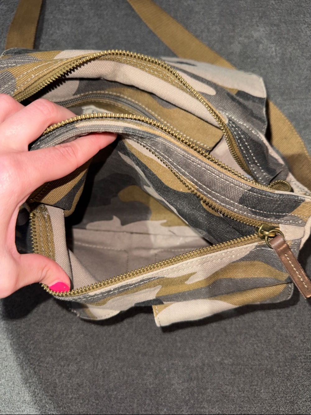(NEW) Vintage Gootium Camouflage Canvas Messenger Bag - Olive/Brown - Picture 14 of 15